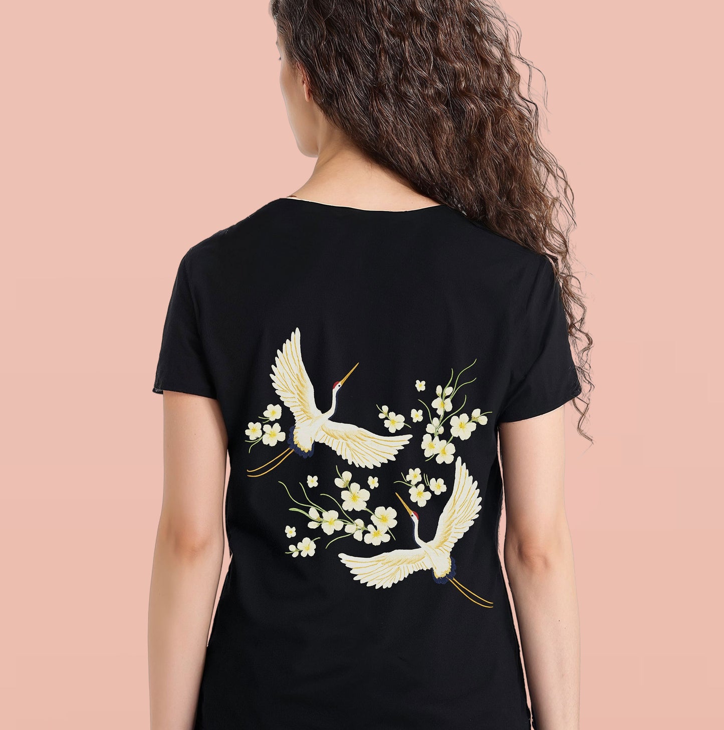 Flighty but make it fashion. Black/ White